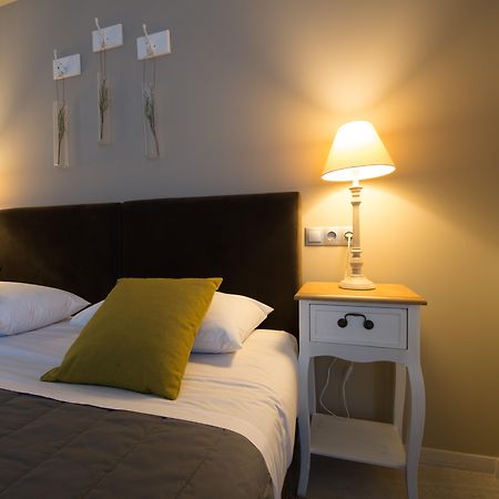 Filoxenia Hotel & Spa 卡拉维塔 外观 照片