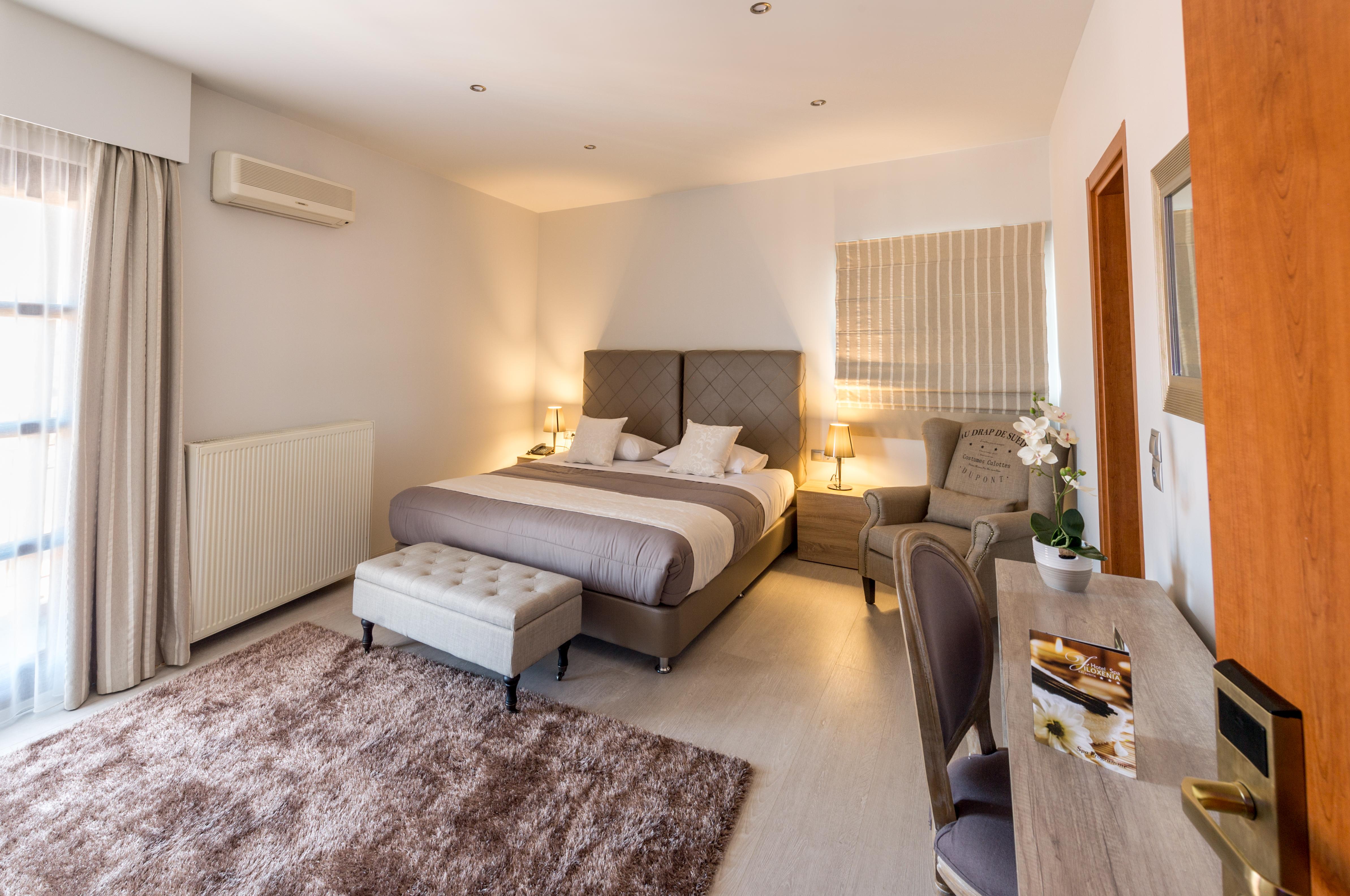 Filoxenia Hotel & Spa 卡拉维塔 外观 照片