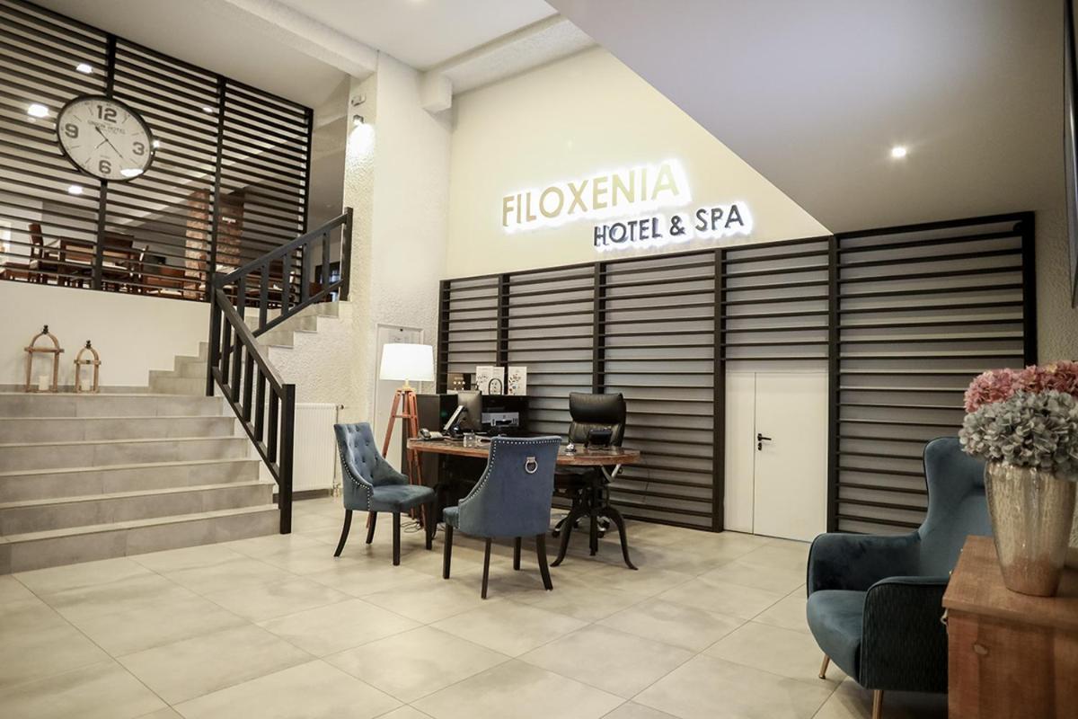 Filoxenia Hotel & Spa 卡拉维塔 外观 照片