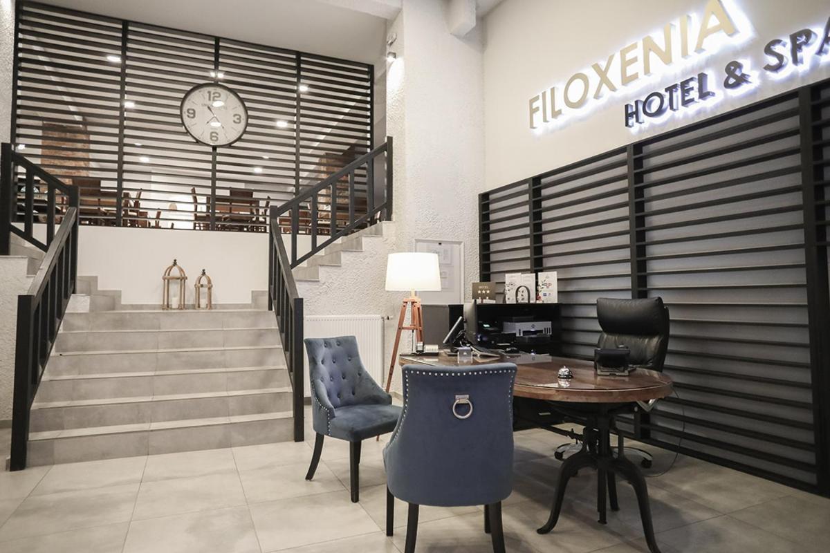 Filoxenia Hotel & Spa 卡拉维塔 外观 照片