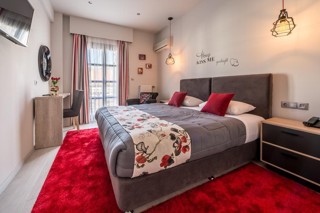 Filoxenia Hotel & Spa 卡拉维塔 外观 照片