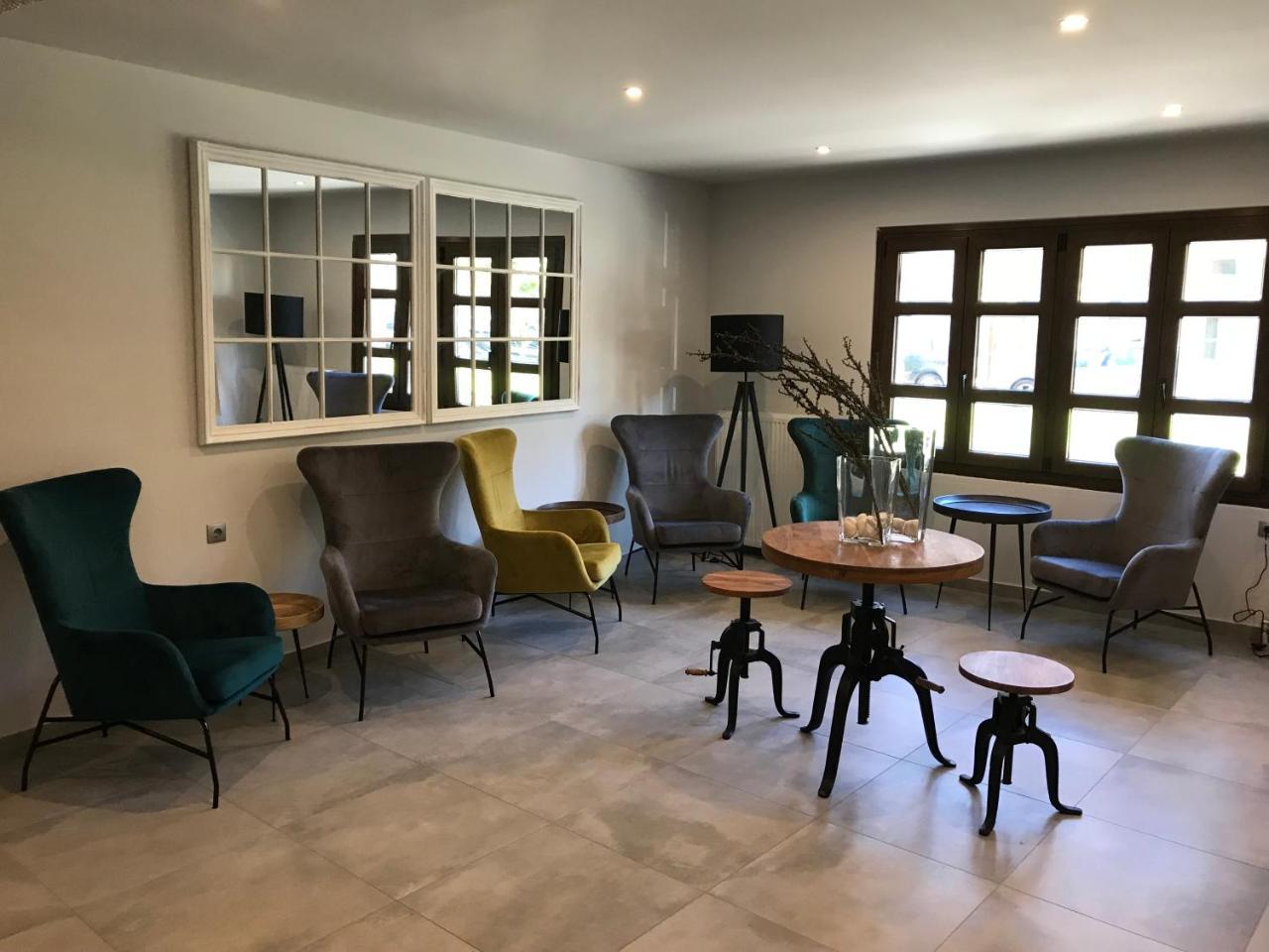 Filoxenia Hotel & Spa 卡拉维塔 外观 照片
